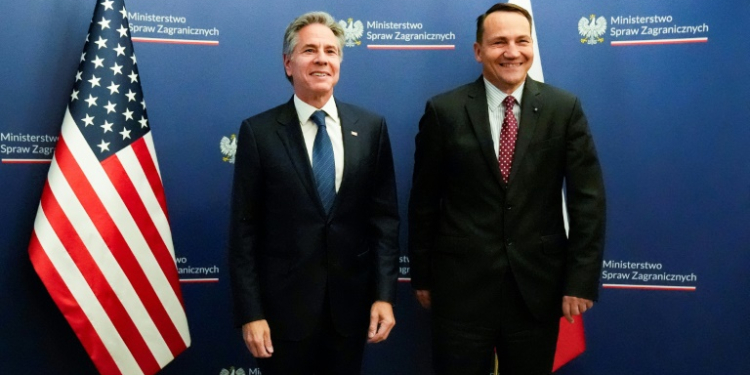 US Secretary of State Antony Blinken (L) and Poland's Foreign Minister Radoslaw Sikorski pose before a meeting in Warsaw. ©AFP