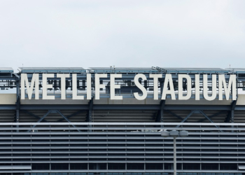 Metlife Stadium in New Jersey, home the NFL Jets and Giants, was among the first stadiums to be designated a Mission Ready Venue as part of a partnership between the NFL and FEMA to have the facilities ready to help in relief efforts for natural disasters. ©AFP