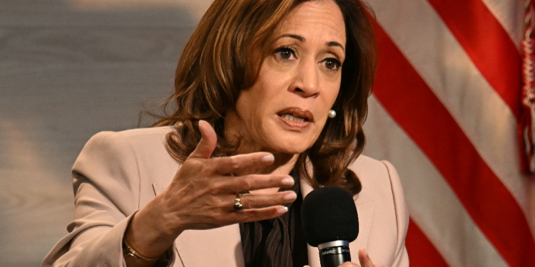 US Vice President and Democratic presidential candidate Kamala Harris speaks during a discussion hosted by the National Association of Black Journalists (NABJ), in Philadelphia, Pennsylvania, on September 17, 2024. / ©AFP