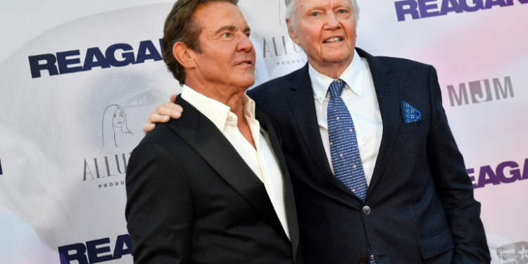 Dennis Quaid and Jon Voight  star in divisive political biopic 'Reagan'. ©AFP