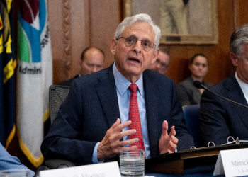 US Attorney General Merrick Garland chairs a meeting of the Justice Department's Election Threats Task Force / ©AFP