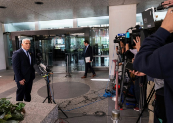 Israel's opposition leader and former prime minister Yair Lapid delivers a statement to the press following his meeting with US Secretary of State Antony Blinken at the State Department. ©AFP