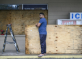 Florida residents sought to protect their businesses and homes ahead of Hurricane Helene's arrival. ©AFP