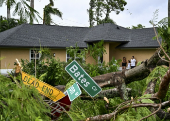 False accusations of the US government waging 'weather warfare' spread in the run-up to Hurricane Milton slamming into Florida, fueling a spate of tornadoes. ©AFP