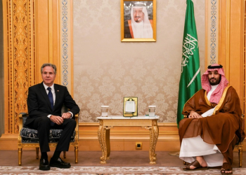 Saudi Arabia's Crown Prince Mohammed bin Salman receives US Secretary of State Antony Blinken in Riyadh on October 23, 2024. ©AFP