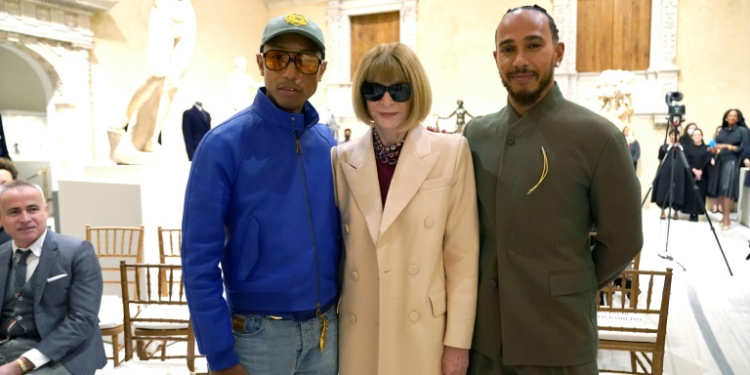 Pharrell Williams (L) and Formula One driver Lewis Hamilton (R), shown here with Anna Wintour, are among the co-sponsors of the 2025 Met Gala. ©AFP