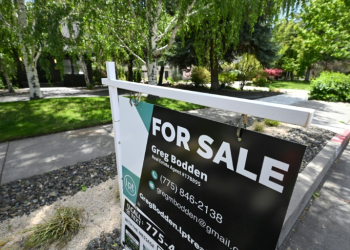 Sales of previously owned homes slipped 1.0 percent between August and September, according to the National Association of Realtors.. ©AFP