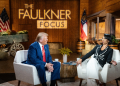 Donald Trump with Fox News broadcaster Harris Faulkner for a townhall event in Cumming, Georgia / ©AFP