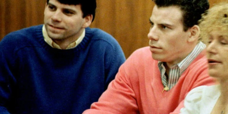 The Menendez brothers tearfully testified they killed their parents for fear of their own lives after years of sexual abuse by their father. ©AFP