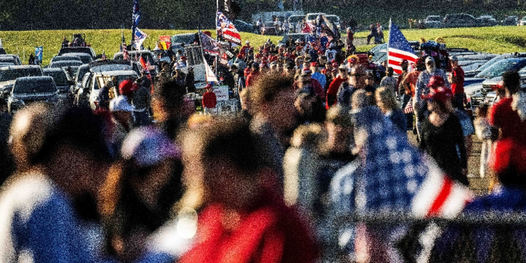 The return to Butler: Trump supporters line up ahead of the Republican presidential candidate's rally on October 5, 2024 at the site in Pennsylvania where a would-be assassin fired on him / ©AFP