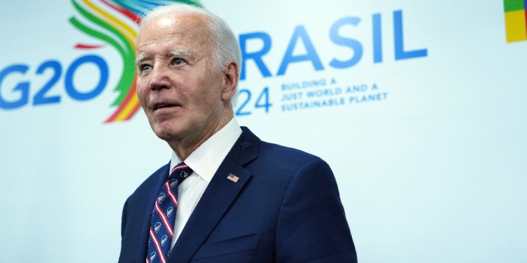 US President Joe Biden's decision to supply Ukraine with anti-personnel landmines is a major policy reversal / ©AFP