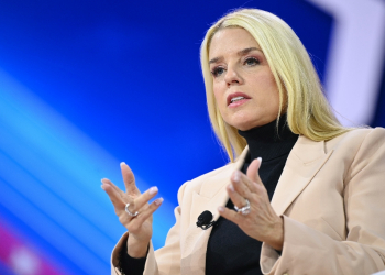 Former Florida attorney general Pam Bondi, pictured in February 2024, helped defend Donald Trump against impeachment / ©AFP