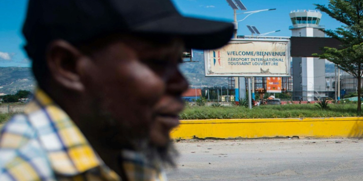 The US Federal Aviation Administration's move came after a Spirit Airlines jetliner arriving from Florida in Port-au-Prince was hit by gunfire . ©AFP