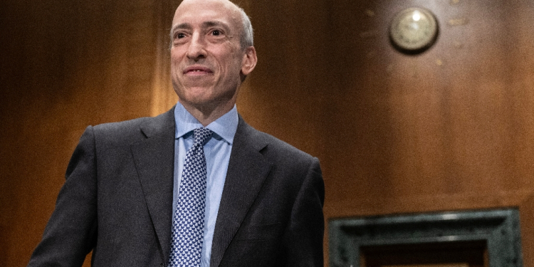 Gary Gensler will step down as chair of the US Securities and Exchange Commission / ©AFP