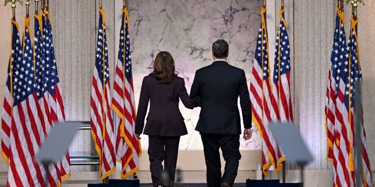 US Vice President Kamala Harris and her husband Second Gentleman Doug Emhoff leave after she gave a speech conceding the 2024 presidential election to Donald Trump / ©AFP