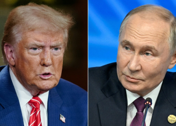 The Washington Post said Trump spoke to Putin and urged him not to escalate the Ukraine conflict / ©AFP