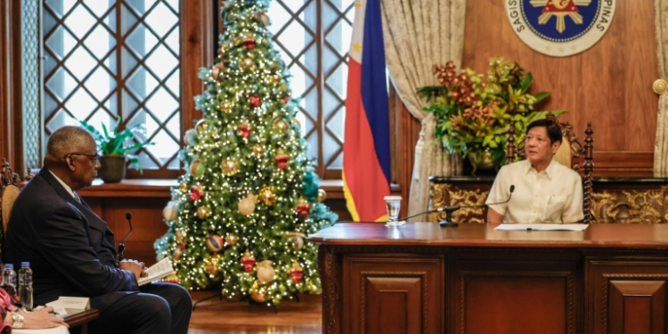 US Secretary of Defense Lloyd Austin (left) with Philippine President Ferdinand Marcos at Malacanang Palace in Manila. ©AFP