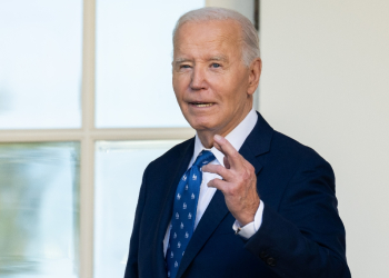 US President Joe Biden crosses his fingers as he answers a question about a Gaza ceasefire after speaking in the Rose Garden of the White House on November 26, 2024, in Washington, DC.  Biden on November 26 welcomed as good news a US and French-brokered ceasefire between Israel and Hezbollah in Lebanon. The deal will come into force on November 27 at 4:00 am local time (0200 GMT), Biden said, speaking at White House as Israeli Prime Minister Benjamin Netanyahu's office announced his ministers had approved the deal. / ©AFP