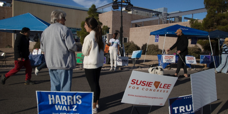 The cost of living was high on the list of priorities for people voting in Las Vegas on Tuesday / ©AFP