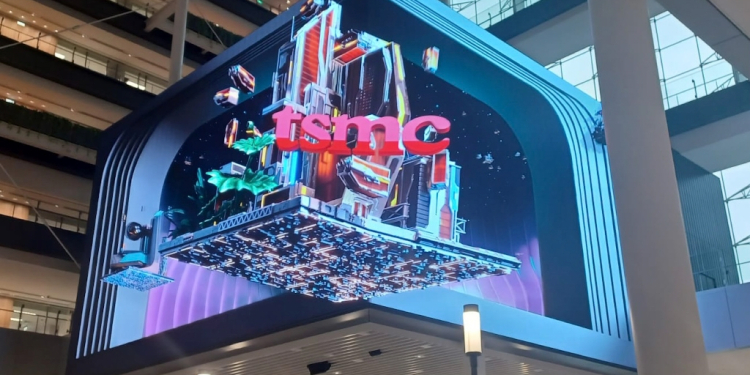 The first of TSMC's three new facilities in Arizona is set to fully open by early-2025, according to President Joe Biden / ©AFP