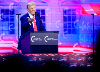 US President-elect Donald Trump speaks during Turning Point's annual AmericaFest 2024 in Phoenix, Arizona, on December 22, 2024. / ©AFP