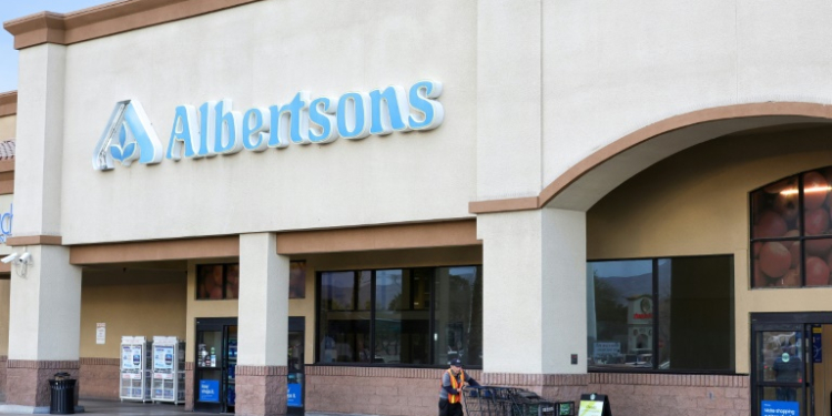 Albertsons announced it was terminating its proposed $25 billion deal with Kroger and suing its former partner for breach of contract . ©AFP