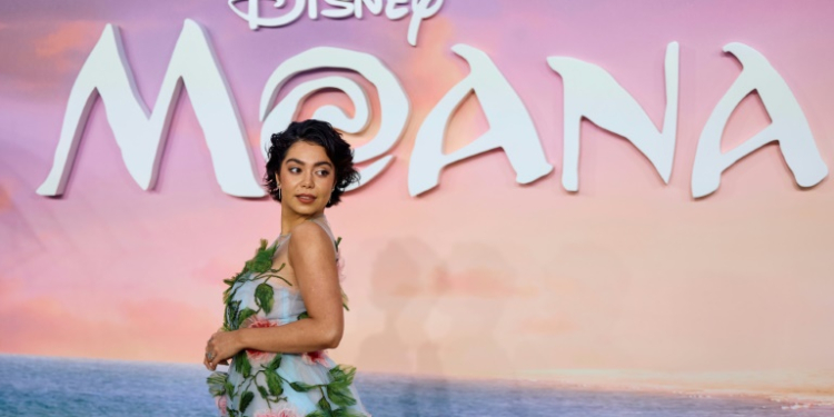 Hawaiian-born Auli'i Cravalho voices the role of Moana as she and an unlikely crew travel the rugged seas of Oceania to break the curse of an evil god. ©AFP