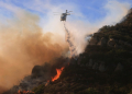 Aircraft have proved vital in the fight against the fire raging through Malibu. ©AFP