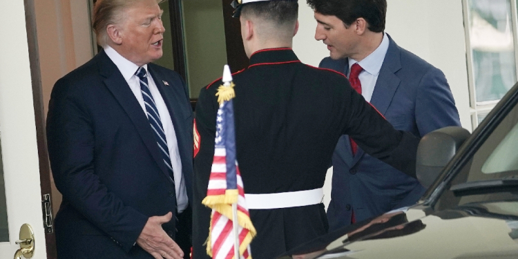 Canadian Prime Minister Justin Trudeau meets Donald Trump after at the White House in June 2019 / ©AFP