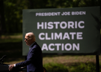 US President Joe Biden speaks on Earth Day at Prince William Forest Park on April 22, 2024 in Triangle, Virginia / ©AFP