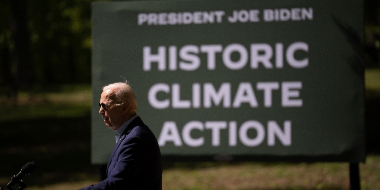 US President Joe Biden speaks on Earth Day at Prince William Forest Park on April 22, 2024 in Triangle, Virginia / ©AFP