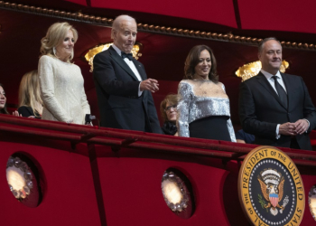 President Joe Biden, First Lady Jill Biden, Vice-President Kamala Harris and Second Gentleman Doug Emhoff attend the Kennedy Center Honors. ©AFP