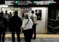 New York police arrested a man suspected of setting fire to a woman on the Brooklyn subway. ©AFP