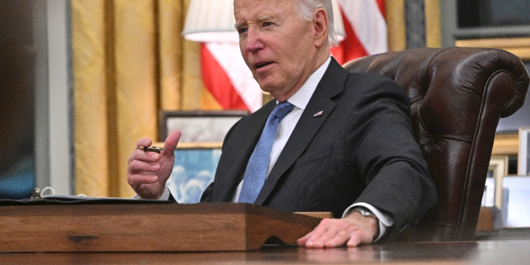 US President Joe Biden will address the nation from the Oval Office  / ©AFP