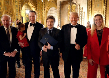 Argentina's President Javier Milei and US President-elect Donald Trump met at Mar-a-Lago shortly after Trump's election victory . ©AFP