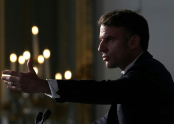 French President Emmanuel Macron said he saw no "quick and easy solution" to Russia's war against Ukraine. ©AFP