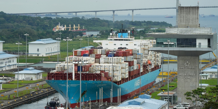 Forty percent of US container traffic travels through the Panama Canal / ©AFP