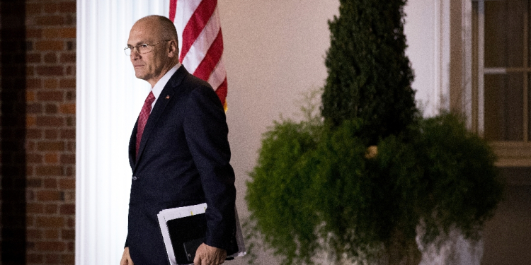 Andrew Puzder, former chief executive of CKE Restaurants, admitted he had failed to pay taxes on an undocumented employee / ©AFP