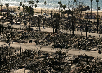 With at least 24 people dead, tens of thousands displaced and whole communities in ruin, Los Angeles is clamoring for answers over what started wildfires. ©AFP