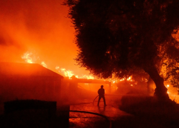 Four major fires were burning around Los Angeles. ©AFP