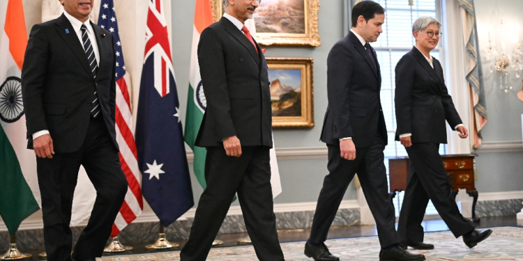 US Secretary of State Marco Rubio walks with Indo-Pacific Quad ministers, Japanese Foreign Minister Takeshi Iwaya, Indian Foreign Minister Subrahmanyam Jaishankar and Australian Foreign Minister Penny Wong at the State Department / ©AFP