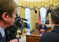 US President Donald Trump speaks to the press before signing an executive order in the Oval Office of the White House on January 30, 2025 in Washington, DC. . ©AFP