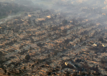 The scale of the destruction from the fire in Pacific Palisades was becoming clear on Thursday . ©AFP