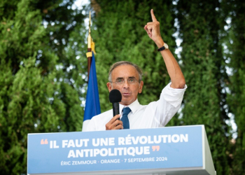 French far-right politician Eric Zemmour will attend Donald Trump's inauguration ceremony, his party said . ©AFP