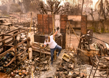 The 'Eaton Fire' in Altadena has burned over 13,000 acres (5,300 hectares). ©AFP