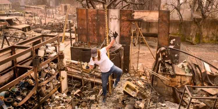 The 'Eaton Fire' in Altadena has burned over 13,000 acres (5,300 hectares). ©AFP