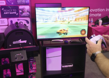 Motorbunny at CES in Las Vegas demonstrates a way to make both video game fanatics and their romantic partners happy - linking on-screen action to the intensity of sex toys. ©AFP