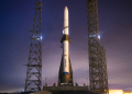 The New Glenn rocket sits on the launch pad at Cape Canaveral Space Force Station in Florida, in December 2024 . ©AFP