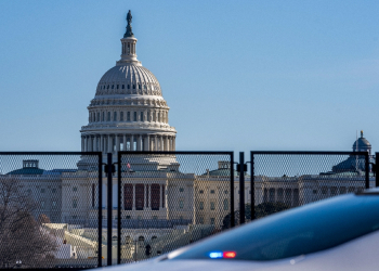 Metal fencing has been up around the US Capitol, where the inauguration ceremony is held, since early January / ©AFP