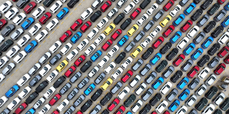 Cars waiting to be exported from a port in Lianyungang in east China's Jiangsu province / ©AFP